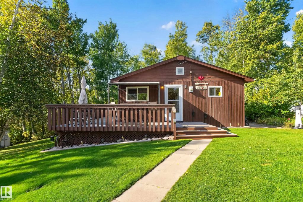 9 Horseshoe Crescent, Rural Lac Ste. Anne County