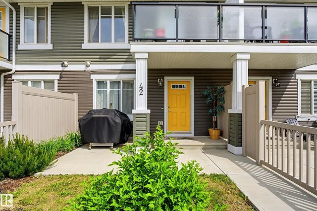 42 2905 141 Street Sw, Edmonton