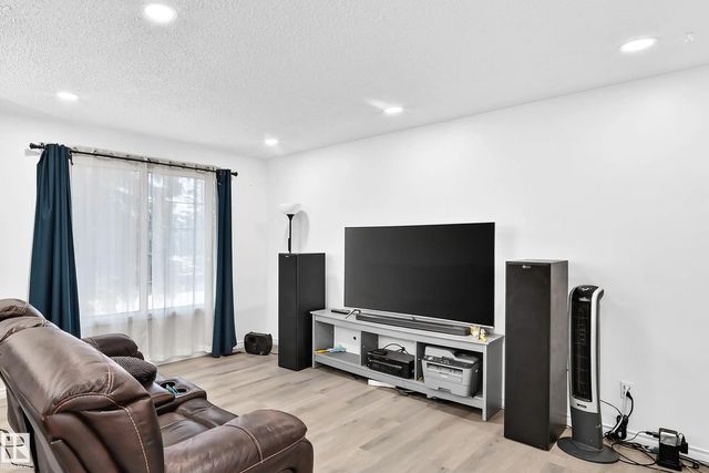 14240 23 Street Nw, Edmonton