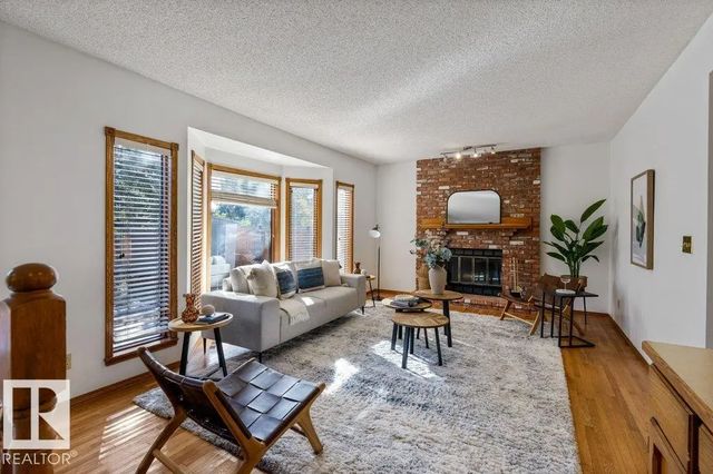 507 Burton Close Nw, Edmonton