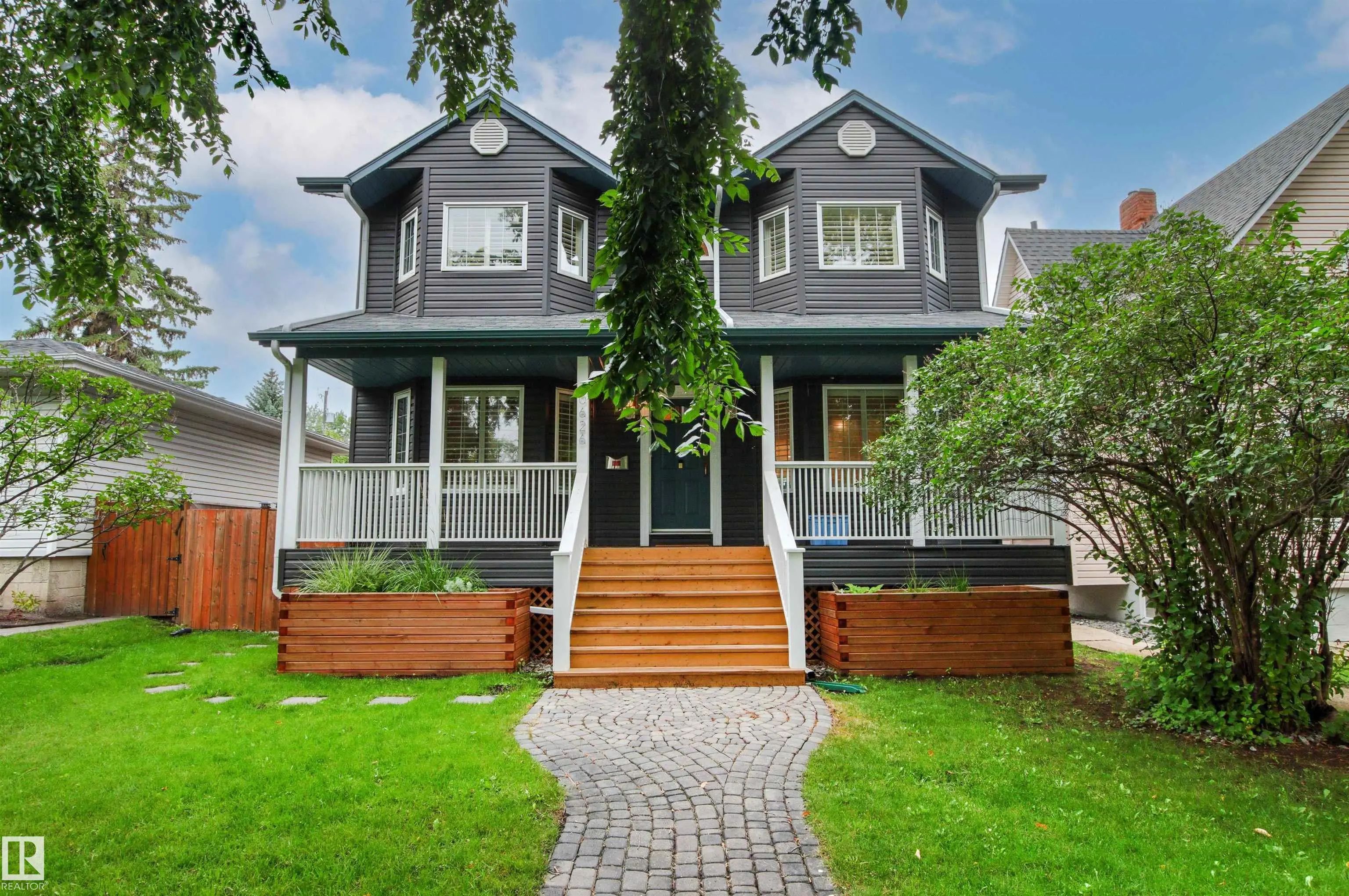 Westmount Real Estate Listing, Edmonton, AB T5N 1T6