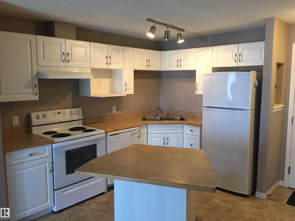 321 3425 19 Street, Edmonton