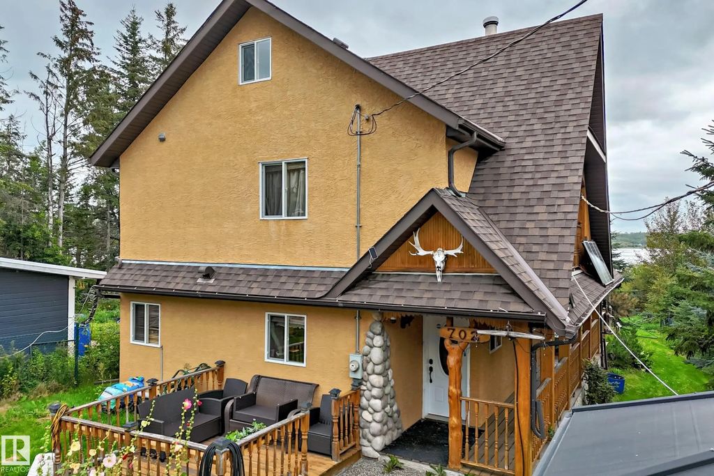 702 Blue Heron Drive, Rural Lac Ste. Anne County