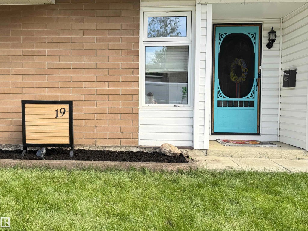 19 Greenfield Estates, St. Albert