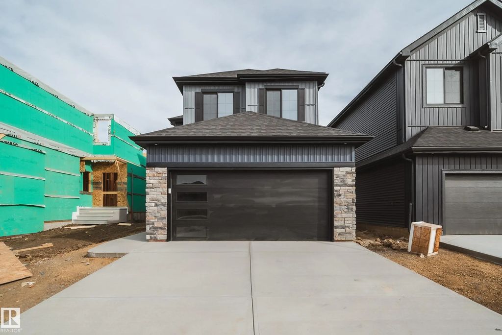 77 Chartres Close, St. Albert