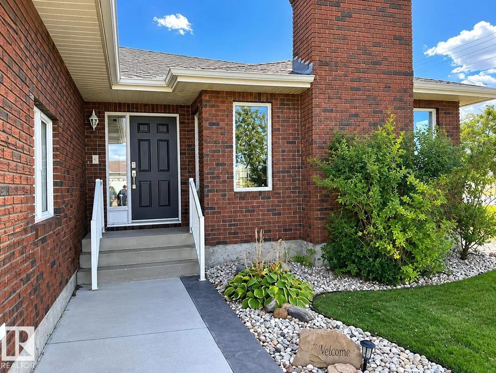 5413 47 Avenue, Vegreville