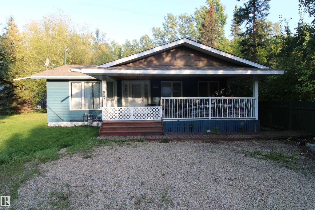 952 9 Street, Rural Lac Ste. Anne County