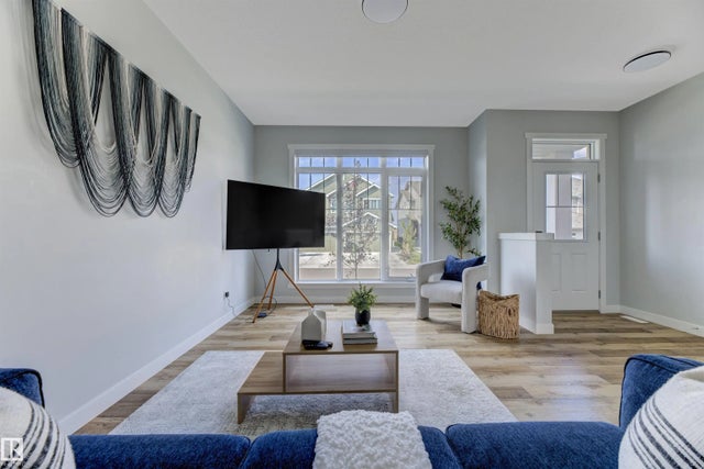 9823 227 Street Nw, Edmonton