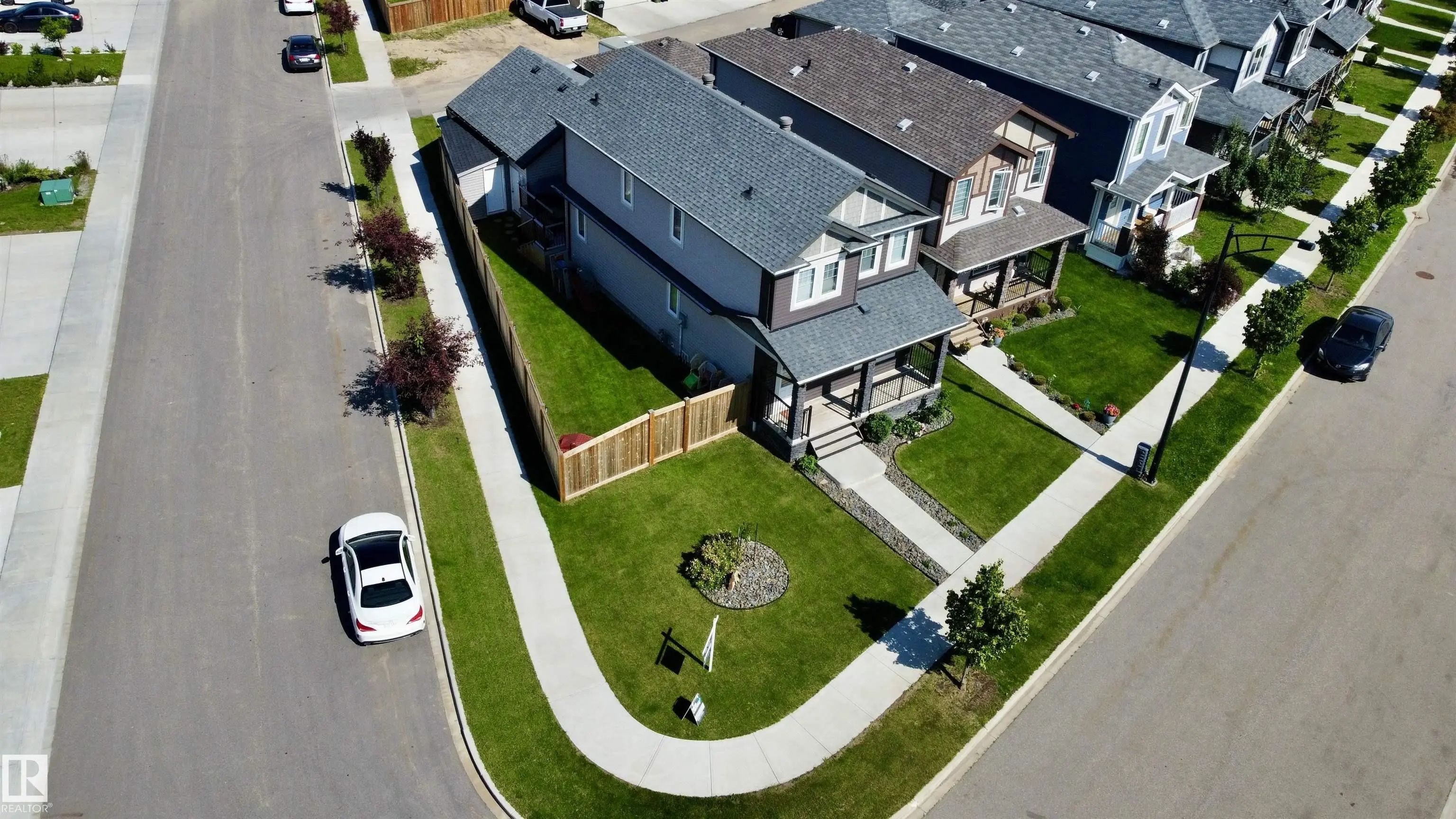 Photo of Listing #E4505307