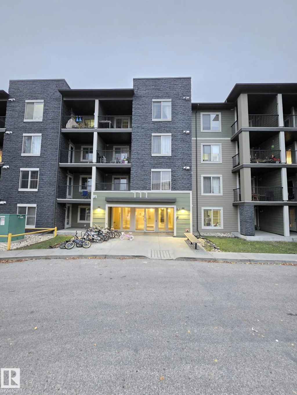 206 111 Watt Common, Edmonton