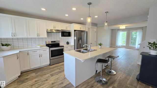 803 Secord Boulevard Nw, Edmonton