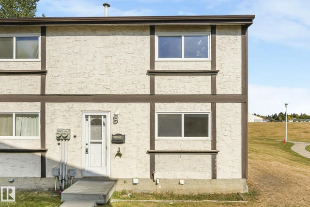 1280 Lakewood Road Nw, Edmonton