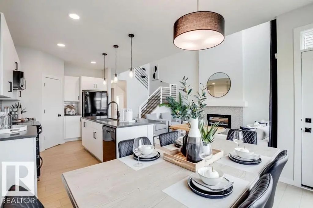 2431 209 Street, Edmonton