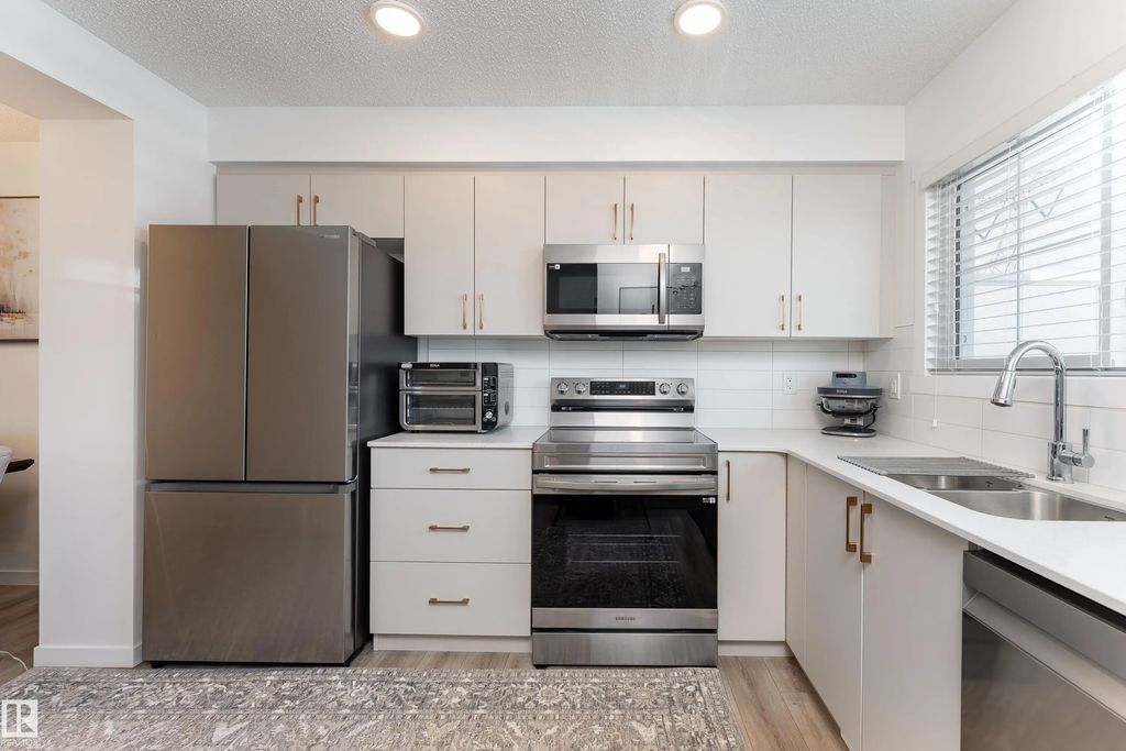 2904 192 Street, Edmonton