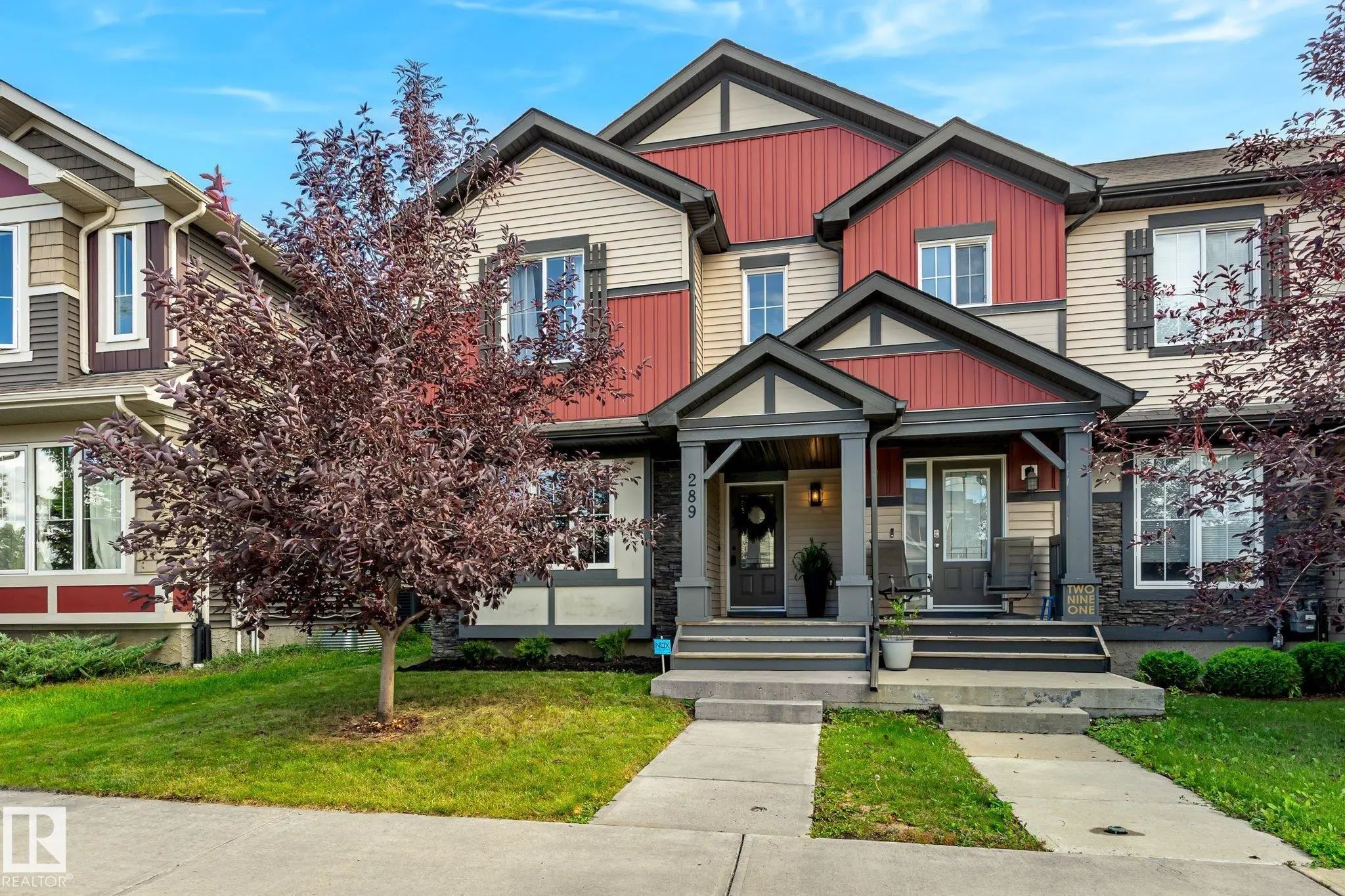 Edmonton Real Estate: Single Family Property for Sale in Desrochers Area