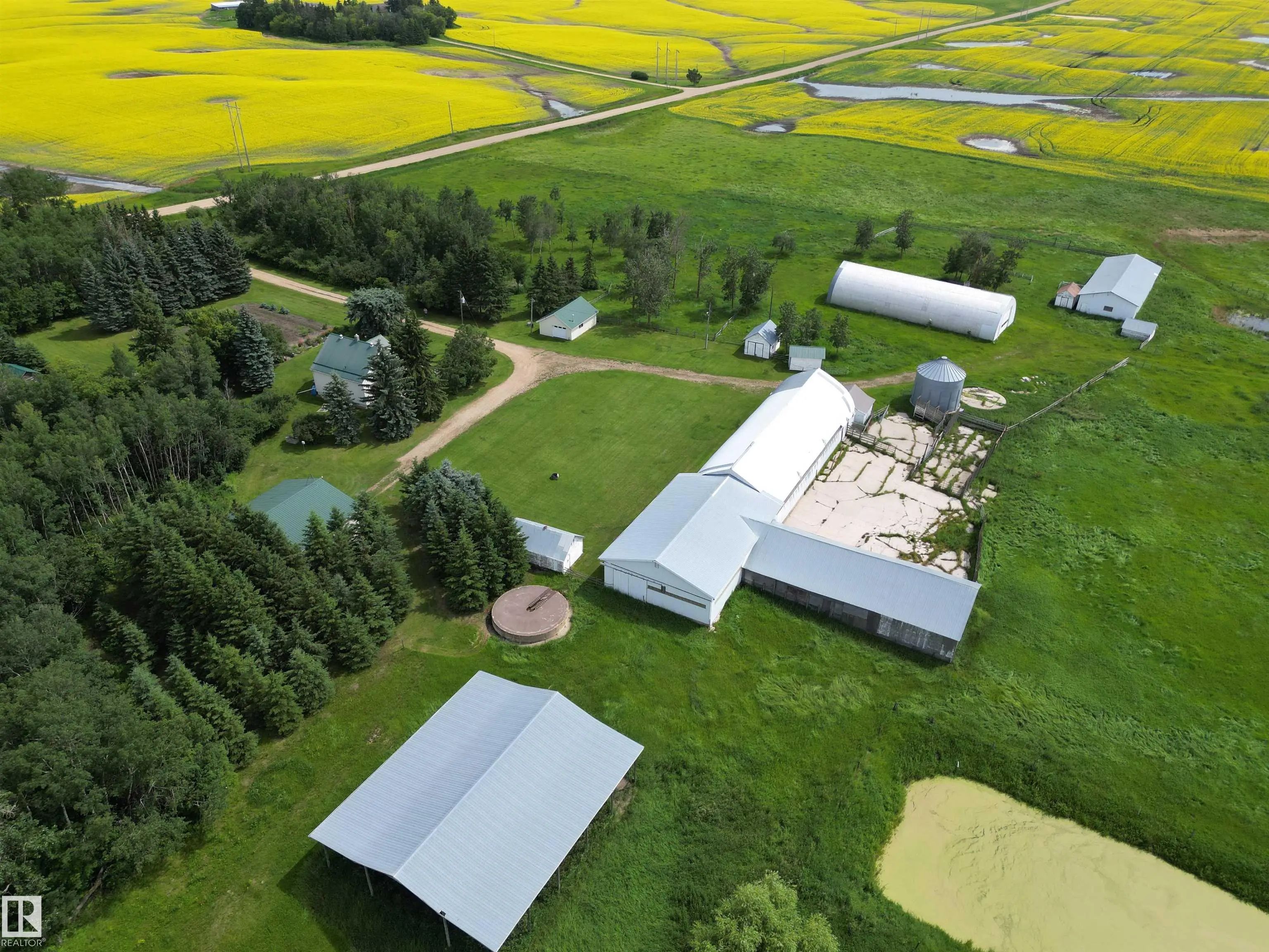Photo for MLS®# E4483337 - home for sale at 49074 Rge Rd 241, None, Rural Leduc County AB