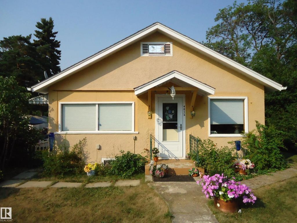 4812 50 Avenue, Holden