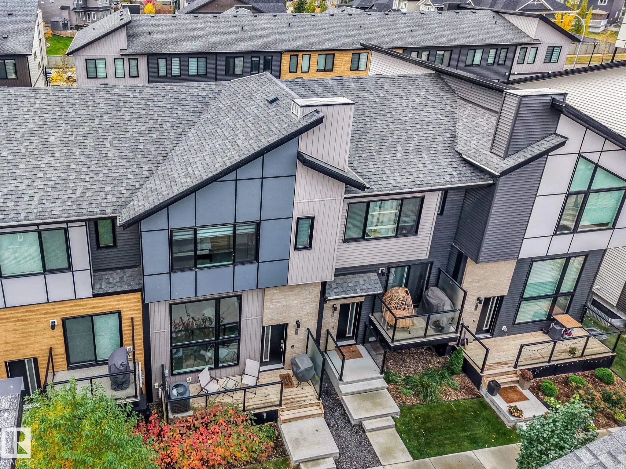 Sherwood Park Real Estate: Condo / Townhouse Property for Sale in Emerald Hills