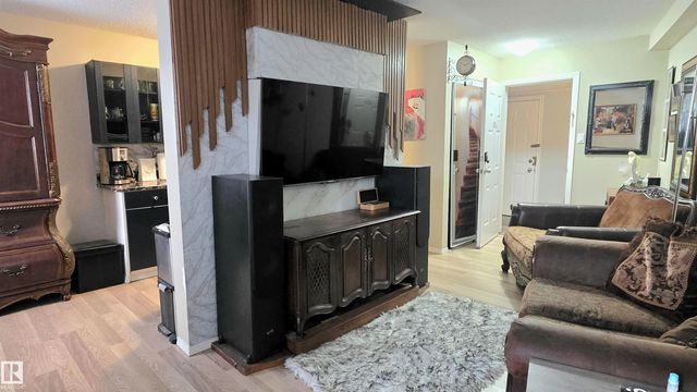 104 8930 149 Street Nw, Edmonton
