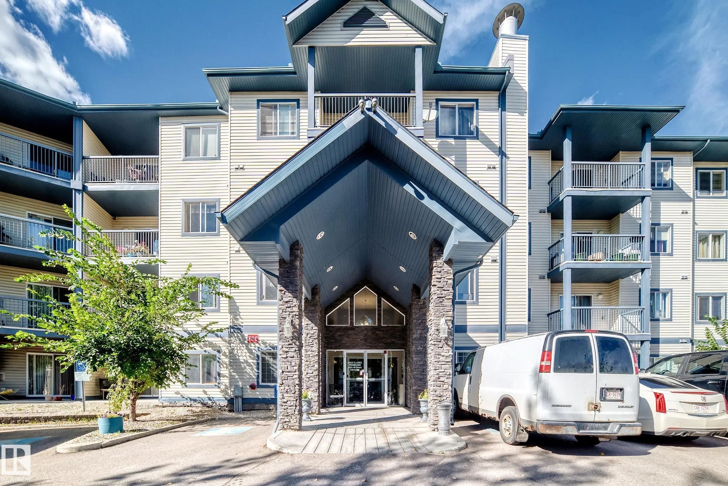 Condo / Townhouse Home for Sale in Edmonton, AB