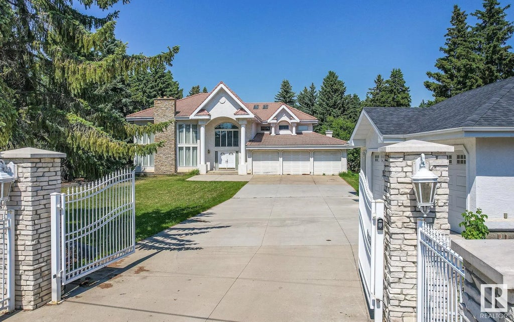 10812 5 Avenue, Edmonton