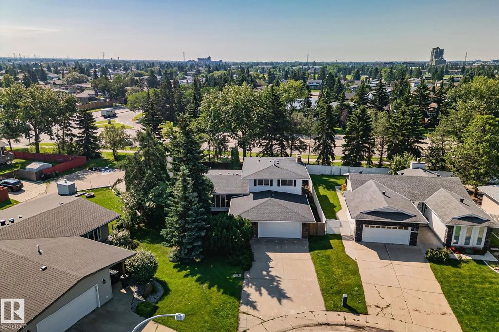 10619 35 Avenue, Edmonton