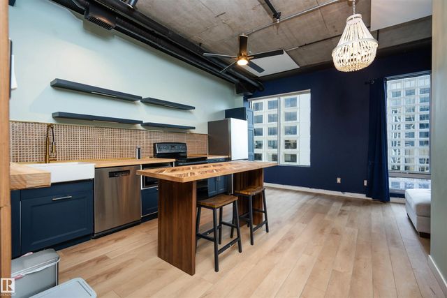 913 10024 Jasper Avenue Nw, Edmonton