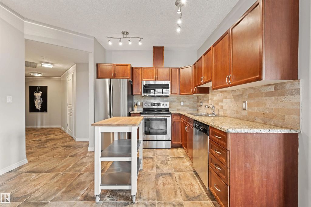 904 10319 111 Street, Edmonton