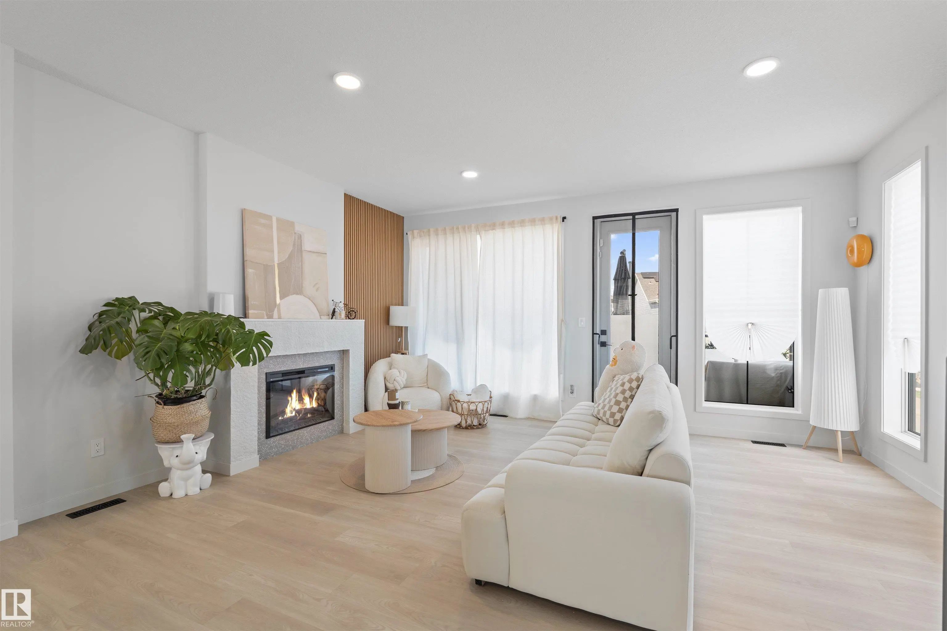 Photo for MLS®# E4506508 - home for sale at 8047 227 Street Northwest, Rosenthal (Edmonton), Edmonton AB