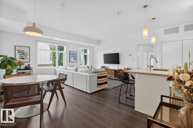 206 8525 91 Street Nw, Edmonton