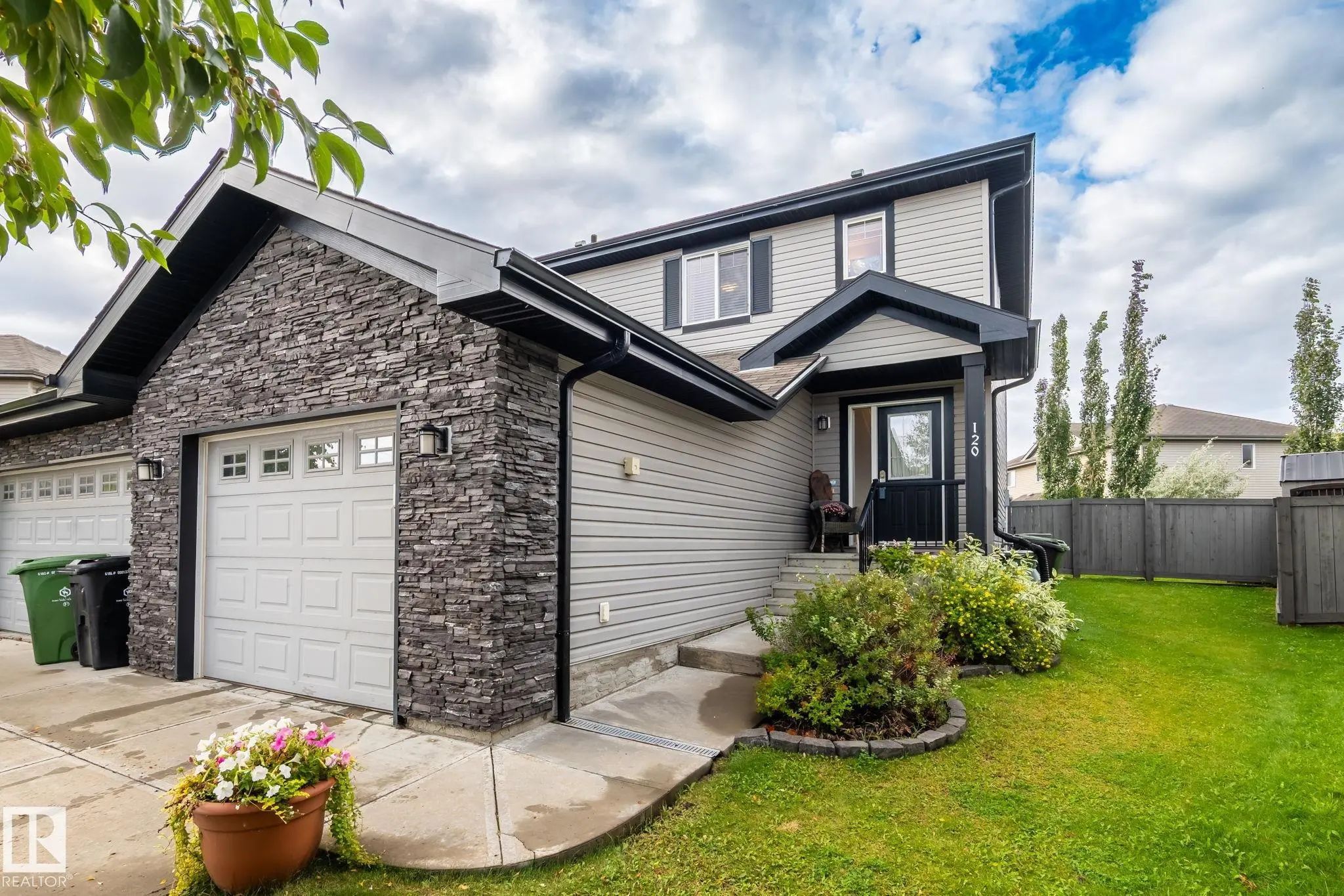 Photo for MLS®# E4507363 - home for sale at 120 Cranston Place, South Pointe, Fort Saskatchewan AB
