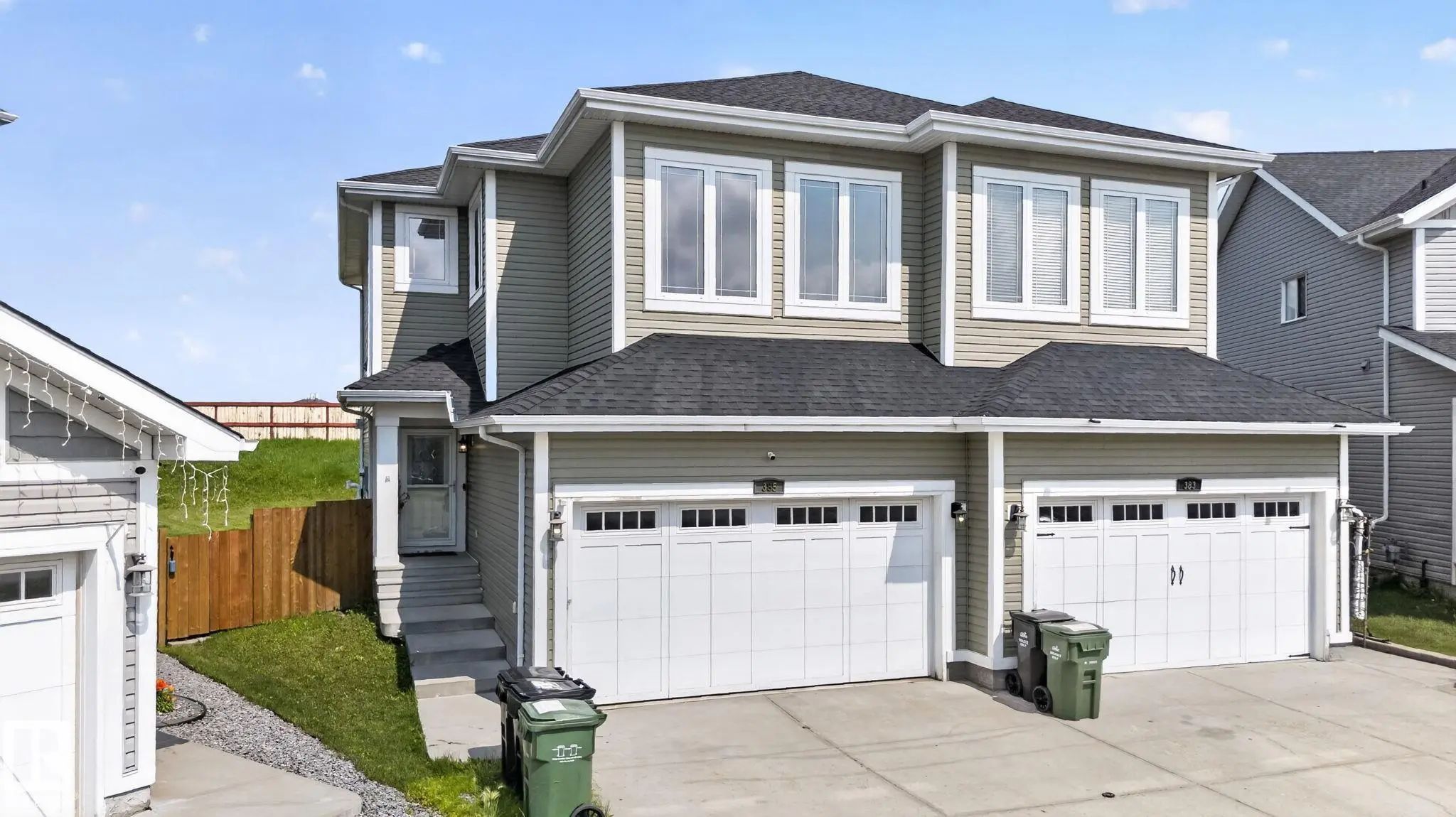 Photo for MLS®# E4500009 - home for sale at 385 Simmonds Way, Southfork, Leduc AB