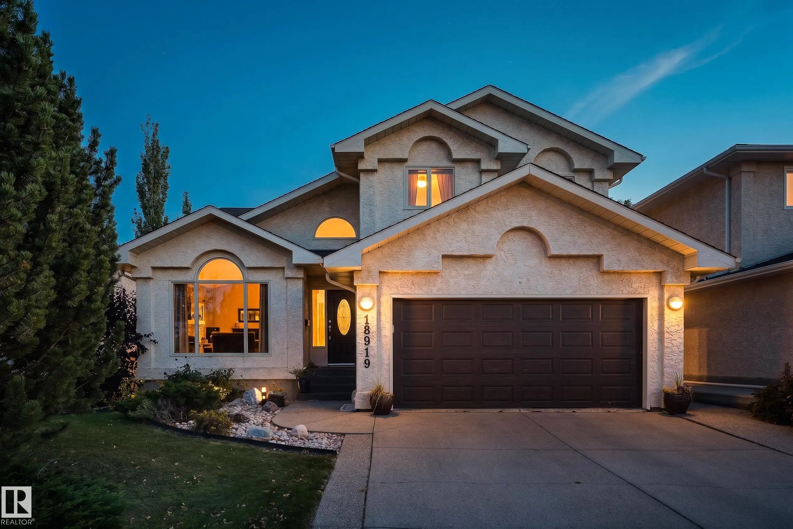 Photo for MLS®# E4510208 - home for sale at 18919 91 Avenue Northwest, Belmead, Edmonton AB
