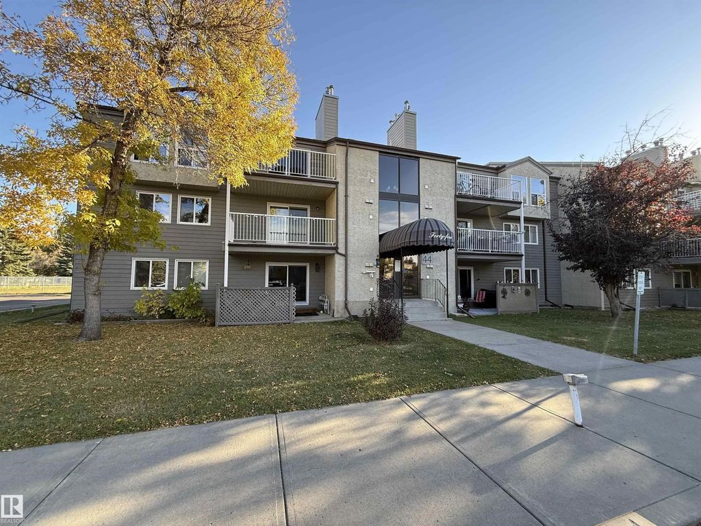 102 44 Alpine Place, St. Albert