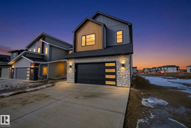 7087 Kiviaq Crescent Sw, Edmonton