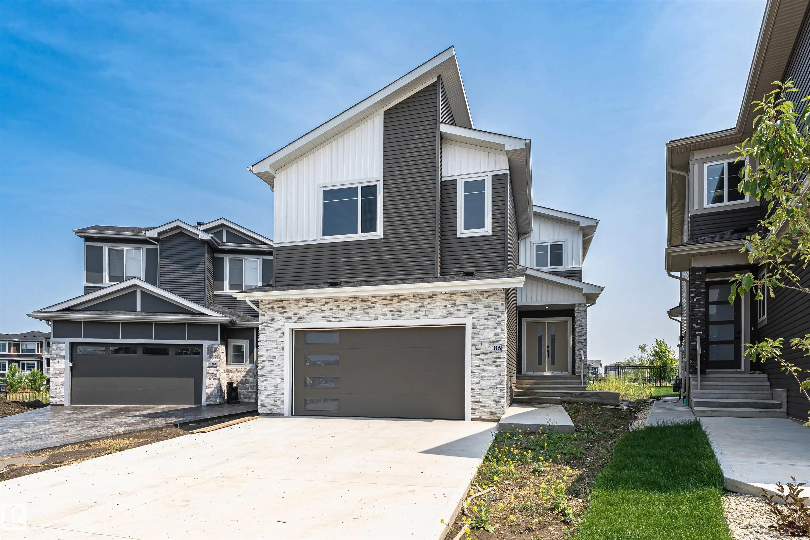 Photo for MLS®# E4500827 - home for sale at 86 Eldridge Point(e), Erin Ridge North, St. Albert AB