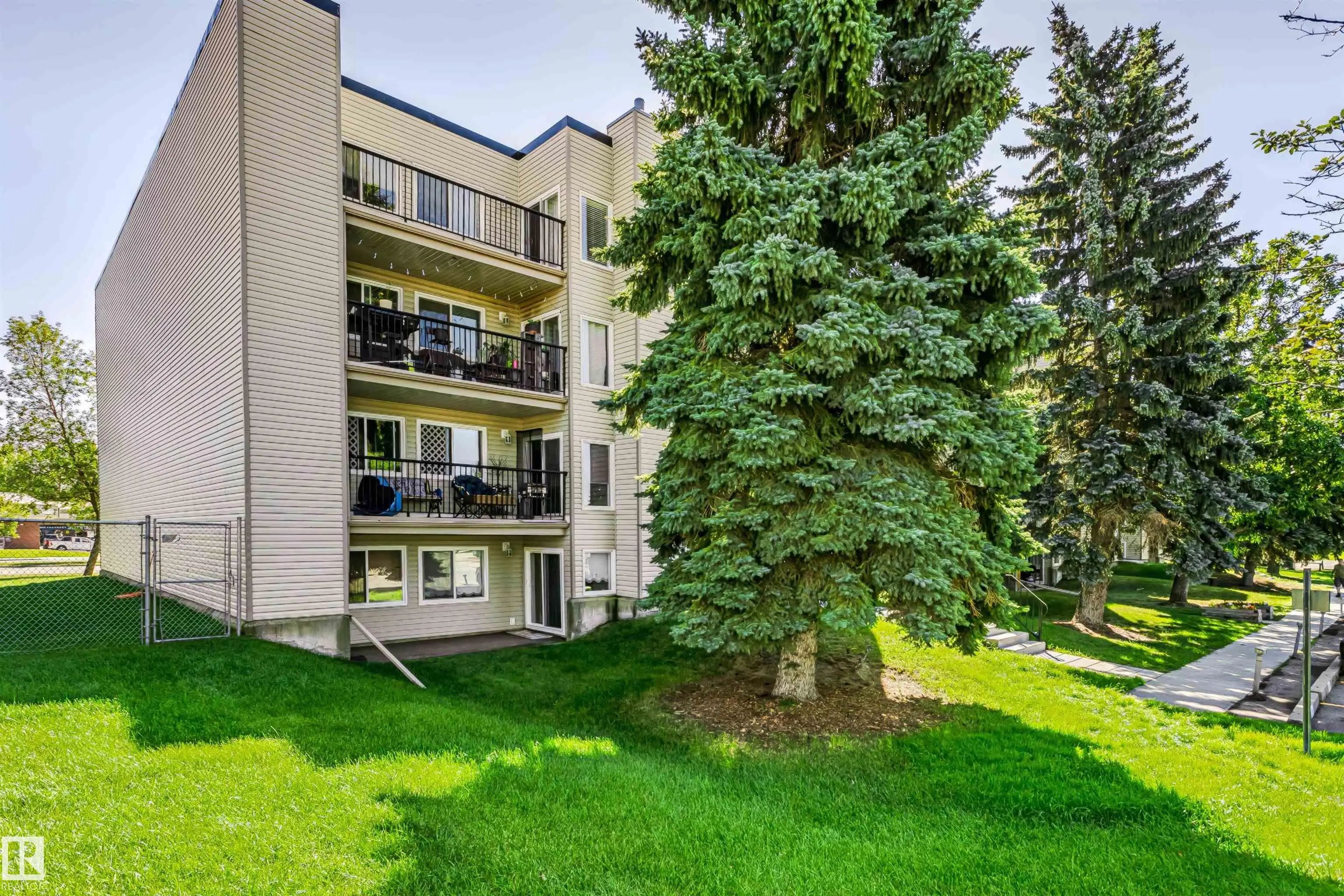 Photo of Listing #E4505076