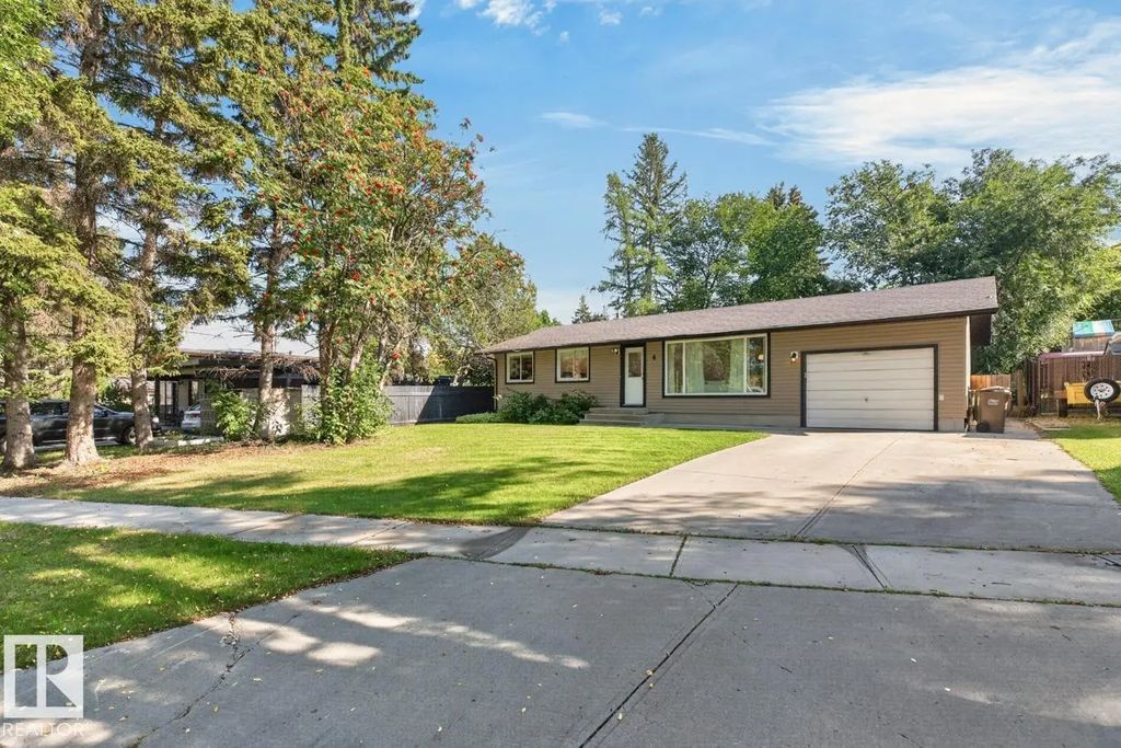 4 Gaylord Place, St. Albert