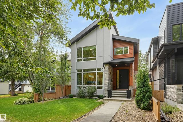 11109 University Avenue Nw, Edmonton
