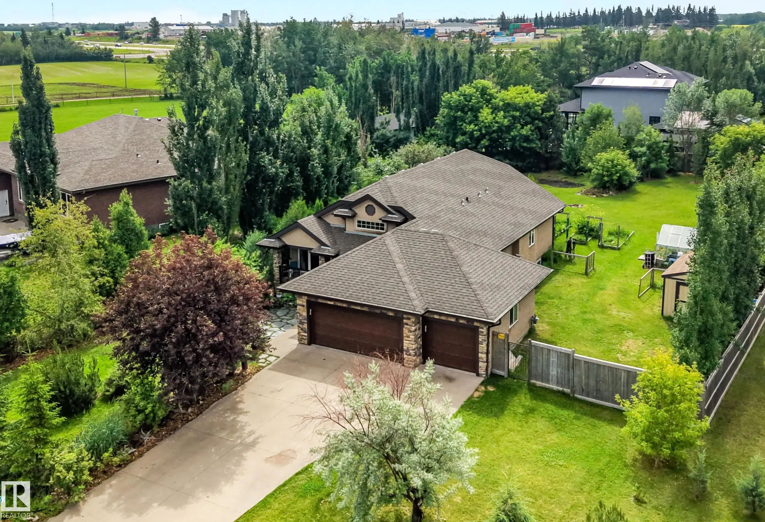 Photo for MLS®# E4498513 - home for sale at 59 26107 Twp Road 532 A, Park Lane Estates (Parkland), Rural Parkland County AB