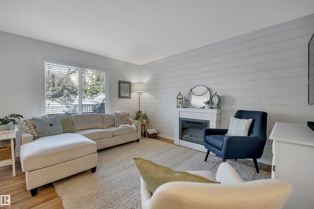 1325 Cunningham Drive Sw, Edmonton