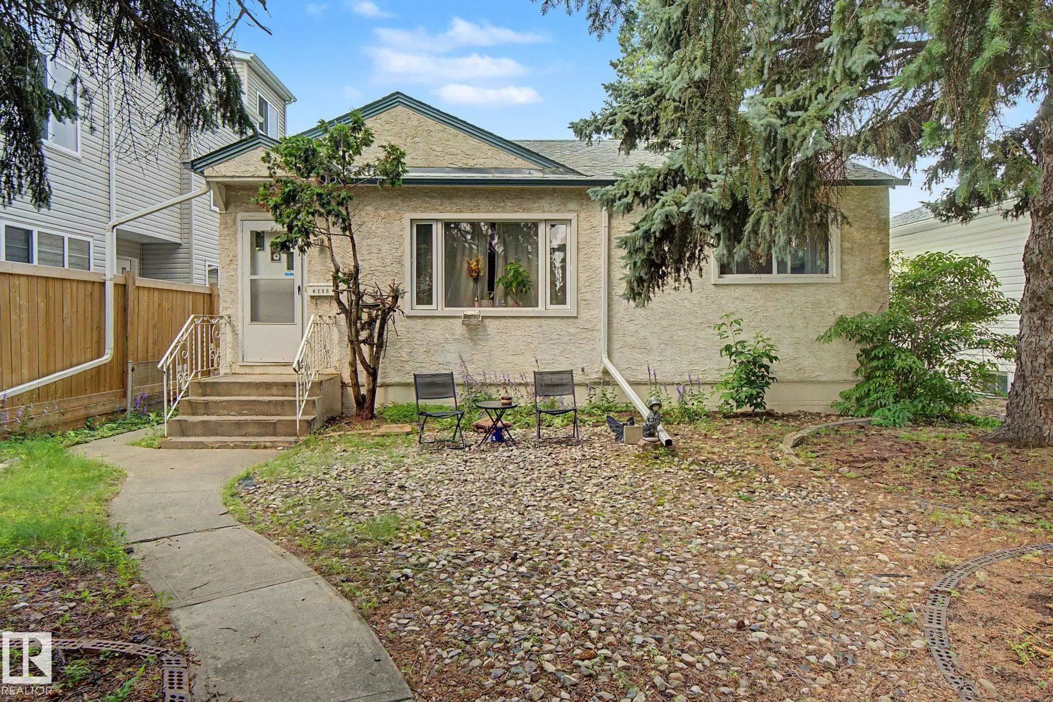 Edmonton Home for Sale: Single Family Listing in Bonnie Doon