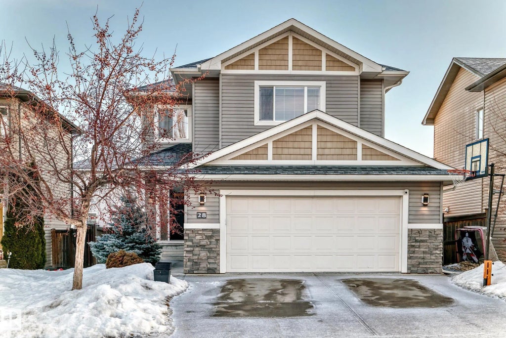 28 Hilldowns Drive, Spruce Grove
