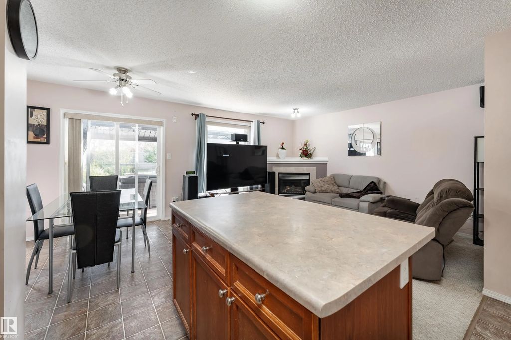 $370000 | Silver Berry Half Duplex for Sale at 2309 27 Avenue Nw | Edmonton