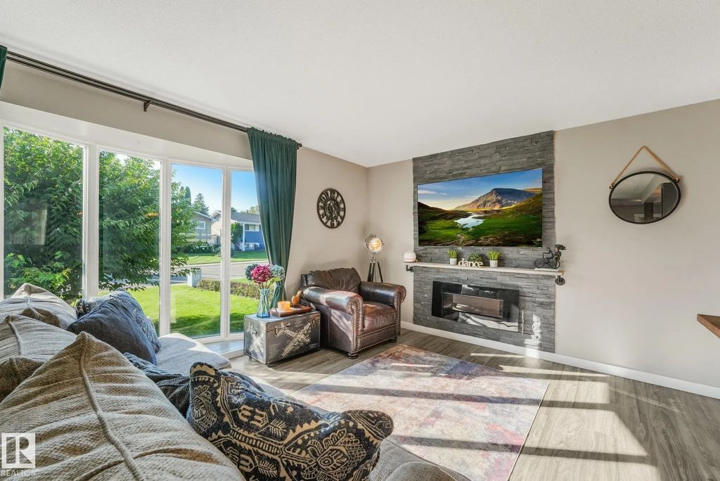 14115 70 Street, Edmonton