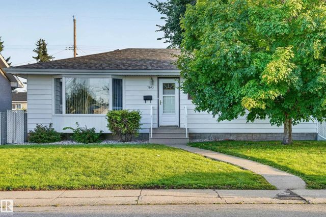 7503 135a Avenue Nw, Edmonton