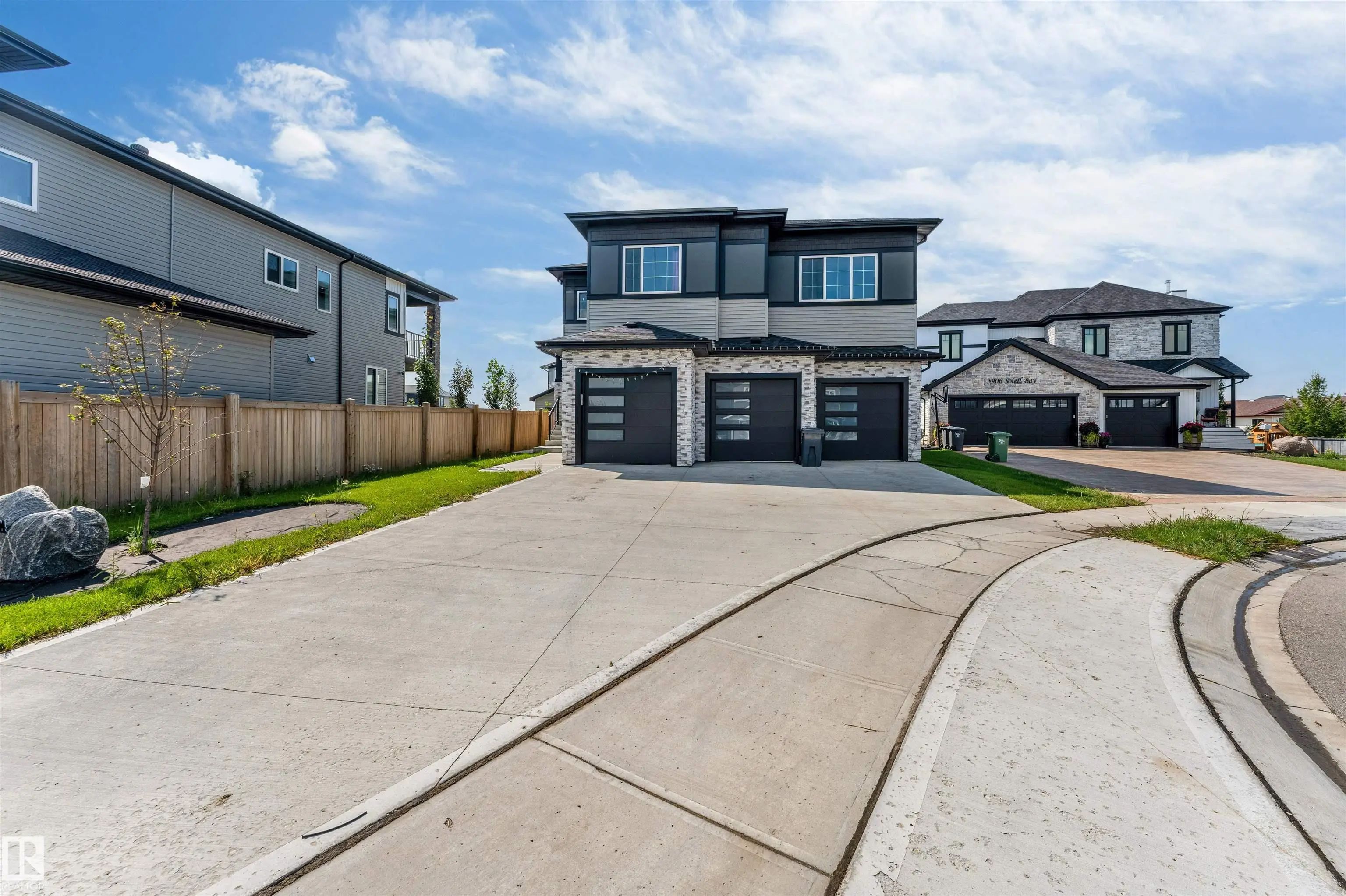 Beaumont Real Estate: Single Family Property for Sale in Place Chaleureuse