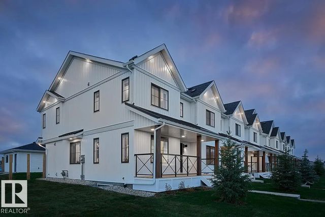 9008 Gilbert Close Nw, Edmonton