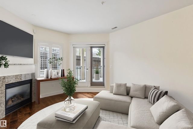 16 11518 76 Avenue Nw, Edmonton