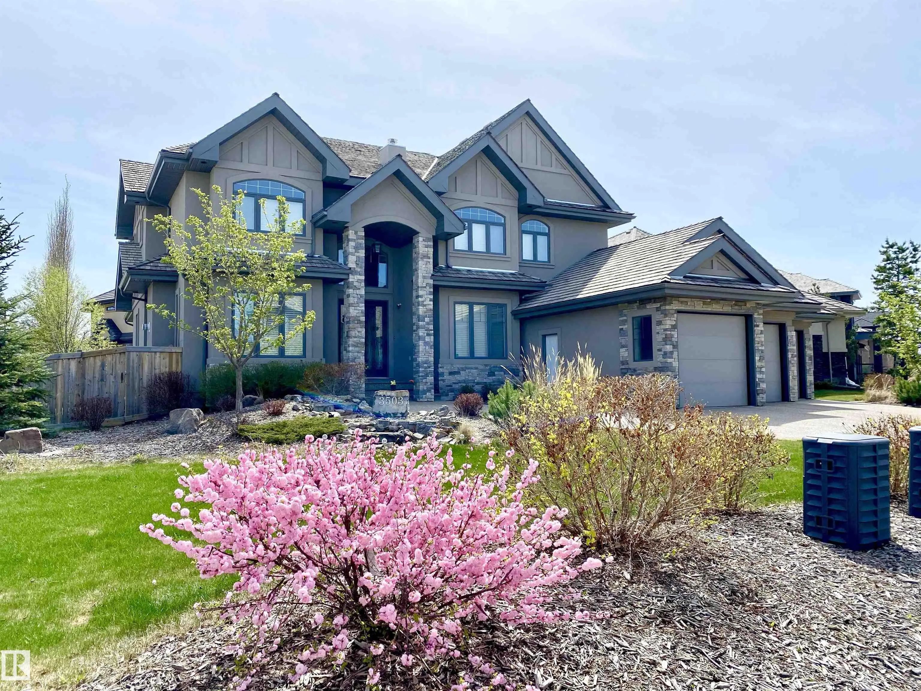Photo for MLS®# E4497770 - home for sale at 3503 Watson Point(e) Southwest, Windermere, Edmonton AB